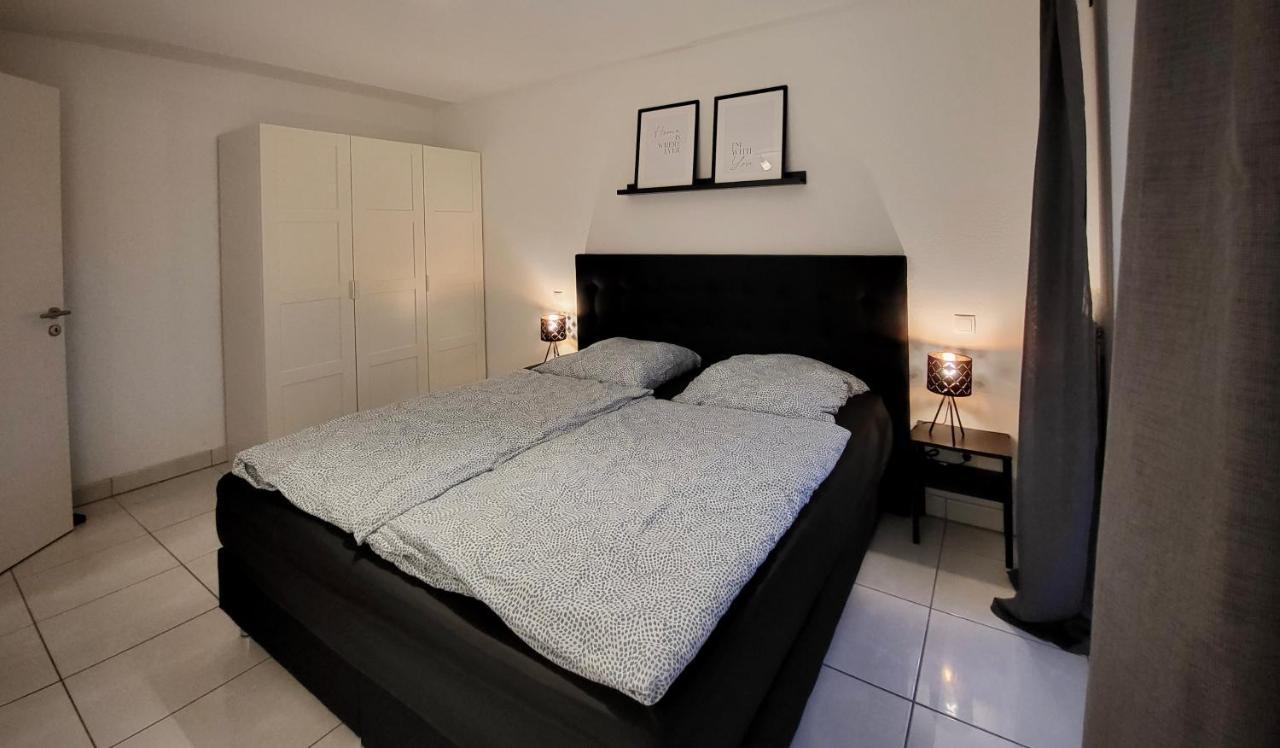 Schoene Und Ruhige Wohnung Direkt An Der Mosel Koblenz  Bagian luar foto