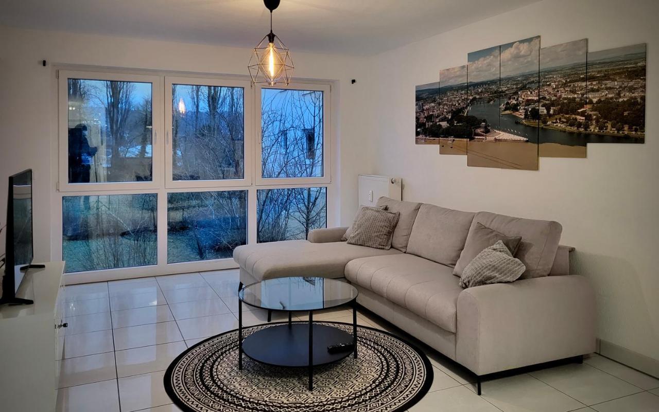 Schoene Und Ruhige Wohnung Direkt An Der Mosel Koblenz  Bagian luar foto