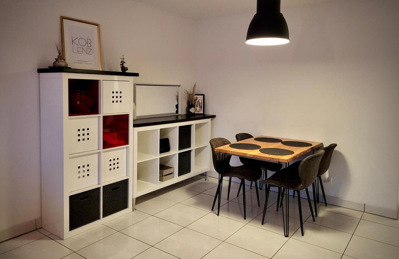 Schoene Und Ruhige Wohnung Direkt An Der Mosel Koblenz  Bagian luar foto
